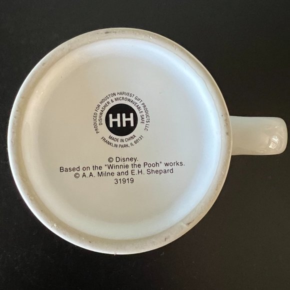 DISNEY Winnie the Pooh HAPPY BEING ME Vintage Ceramic Mug ~ A. A. Milne - Picture 5 of 6